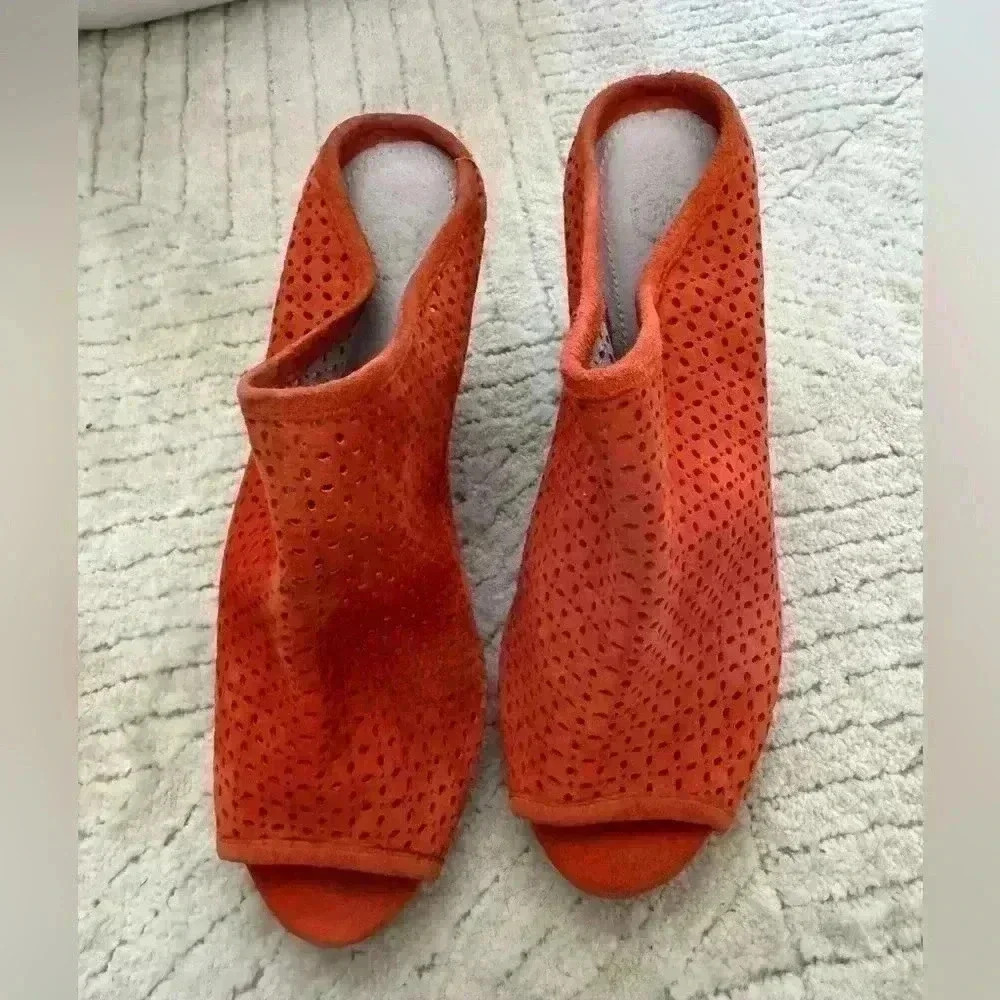 Johnston & Murphy Orange Wedges